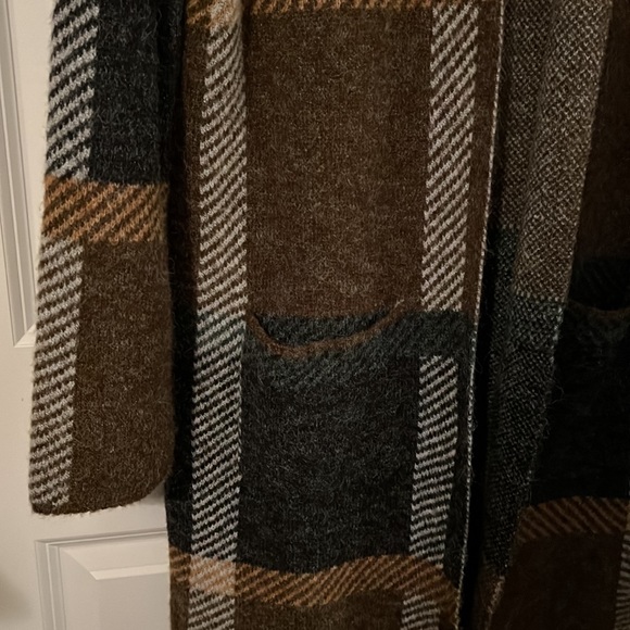 Hooded duster sweater with pockets - Picture 2 of 3